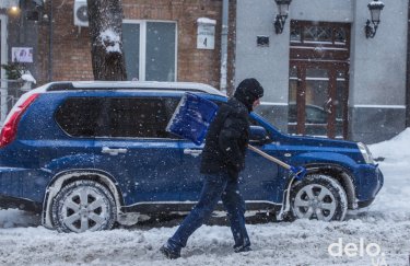 Март с лопатой. Как в Киеве встретили весну (фото)