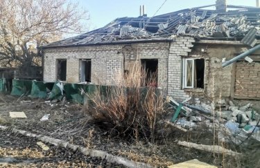 Последствия обстрела Запорожской области. Фото: ОВА В Харьковской области оккупанты попали в здание суда и пенсионного фонда, в Херсонской области - пятеро раненых: какая ситуация в регионах