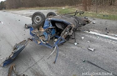 В Черниговской области автомобиль подорвался на мине: водитель погиб