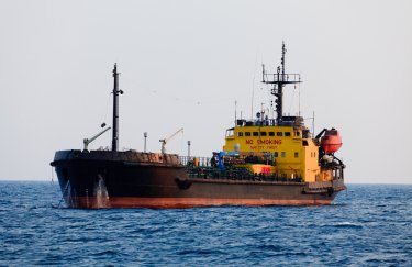 Великобританія планує заборонити страхування суден, що перевозять нафту з Росії, - FT