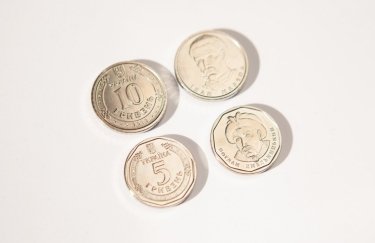 Монеты номиналом 10 и 5 грн. Фото: НБУ