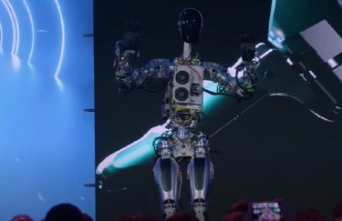 Tesla представила прототип робота-гуманоида