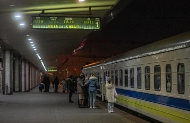 Пасажири "Укрзалізниці" зможуть отримувати кешбек за поїздки з Uber: як скористатися послугою