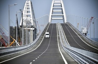 Крымский мост открыли для движения автомобилей (видео)