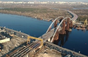 Несмотря на обещания Кличко, Подольский мост будут строить еще от 5 до 15 лет — эксперт
