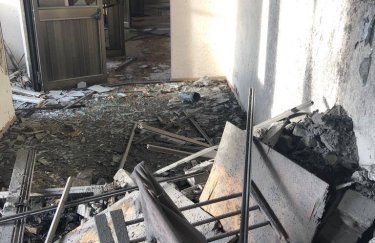 Новорічні обстріли: В Херсоні постраждала дитячя лікарня, у Нікополі пошкоджено до 20 будівель (ФОТО)