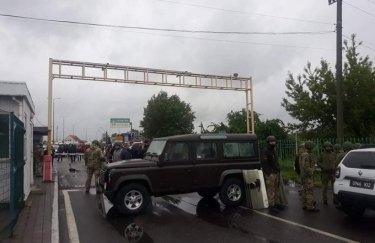 Потасовка на границе в Закарпатье. Фото: МВД