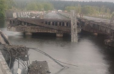 Поврежденный мост в Киевской области в результате удара молнии должны восстановить в течение трех недель