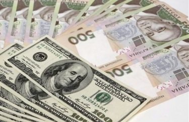 Курс доллара к гривне снова растет. Фото: agronews.ua