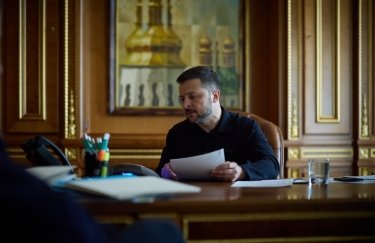 Зеленський підписав указ про звільнення Залужного з військової служби і призначив нових командувачів ССО і Сил підтримки ЗСУ