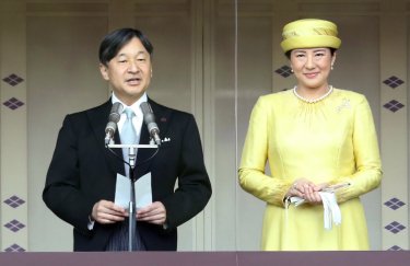 Император Японии Нарухито с женой. Фото: Jiji Press Photo/Укринформ