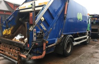 Компания Жеваго оспорила тендер днепровских коммунальщиков по закупке мусоровозов