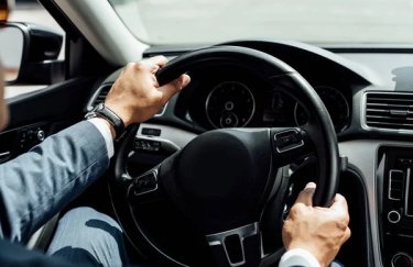 В Україні запустять пілотний проєкт "єЧерги" для легкових авто: що відомо