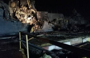 Так виглядає судно "Аскольд" після удару. Фото: Тelegram-канал "Крымский ветер" Британська розвідка пояснила, які наслідки матиме український удар по ракетоносію "Аскольд"