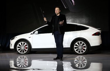 Tesla, Илон Маск