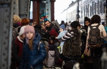Фото: Facebook-страница УЗ "Укрзализныця" возобновила предварительную продажу билетов на 40 поездов