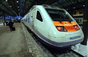 Финляндия приостанавливает железнодорожное сообщение с РФ