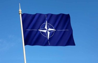 Венгрия пока что ратифицирует вступление в НАТО только Финляндии