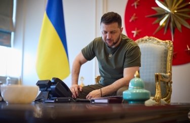 Зеленский поговорил с премьером Нидерландов: обсудили сроки обучения украинских пилотов на F-16