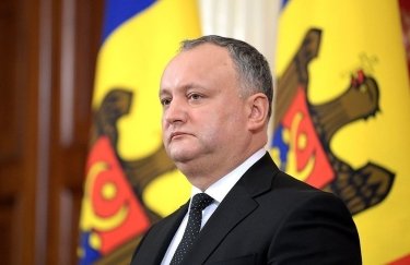 Президента Молдовы снова временно отстранили от должности