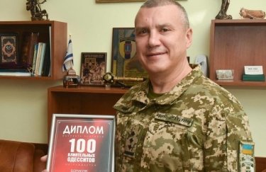 скандал с одесским военкомом Борисовым, Борисов, одейский военкомат