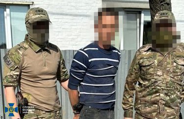 Получил от оккупантов "разрешение" грабить дома: в Киевской области задержали коллаборанта