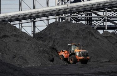 Євросоюз вирішив відкласти введення ембарго на російське вугілля до середини серпня — Reuters