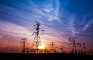 "Укрэнерго" заявило о дополнительных ограничениях электроснабжения в трех областях