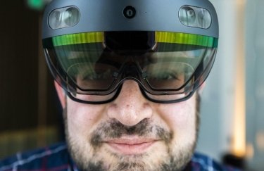 Microsoft представила второе поколение шлема дополненной реальности HoloLens (видео)