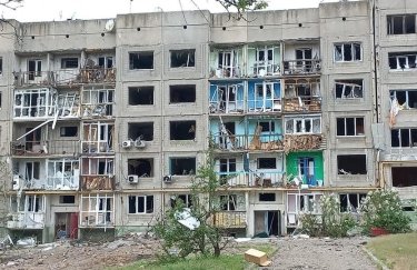 Окупанти продовжують масштабні обстріли Луганщини: пошкоджено ще десятки будинків, в Сєвєродонецьку є загиблі