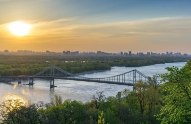 Фото: guide.kyivcity.gov.ua трусов остров