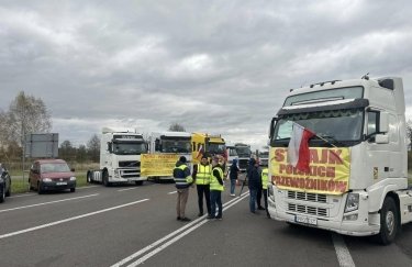 Польські перевізники знову заблокували проїзд вантажівок через "Дорогуськ – Ягодин"
