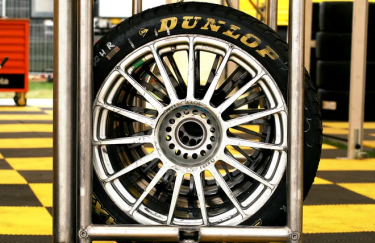Sumitomo Rubber Industries выплатит Goodyear 701 млн дол. Соглашение также включает долгосрочные лицензионные и другие договоренности.