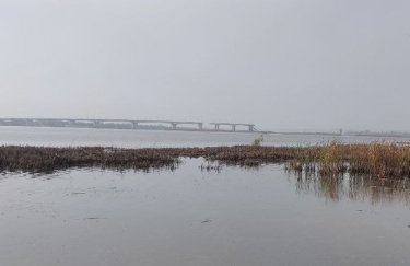 Антоновский мост в Херсоне частично обрушился - СМИ
