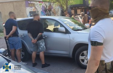 "Выбили" из граждан более 200 тыс. грн. В Черниговской области заблокировали деятельность банды рэкетиров