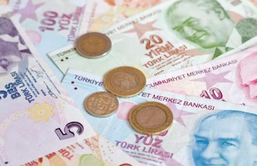 После победы Эрдогана турецкая лира рекордно упала
