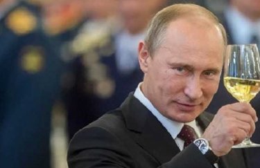 Путин одобрил создание офшоров в России