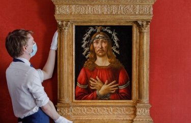 Sotheby's обнаружил под картиной «Муж скорбей» Боттичелли с ценой в $40 млн еще одну уникальную композицию - «Мадонну нежности»