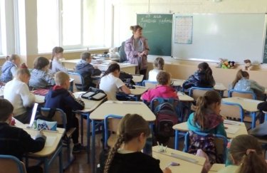 В Мариуполе оккупанты возобновили обучение по российской программе в разрушенной школе - омбудсмен