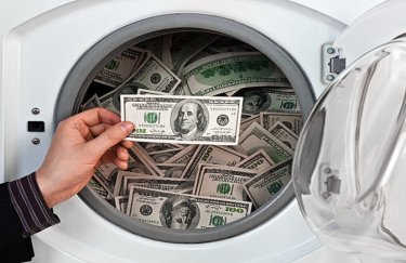 В Австрии расследуют "отмывание" денег украинских банков