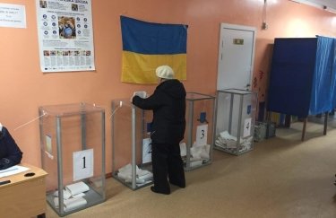 В Украине проходят президентские выборы
