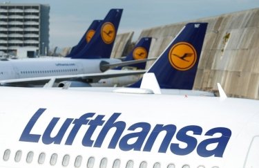 Lufthansa не літатиме в Росію та Україну до кінця березня 2023 року
