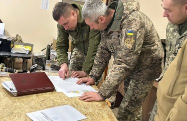 Заместитель министра обороны Виталий Половенко проинспектировал поставки продуктов в воинские части на юго-востоке страны Проверка поставщиков питания для ВСУ: компании не выполняют обязательства