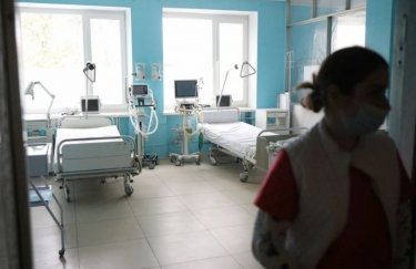 Власти готовят госпиталь ветеранов войны для новых поступающих больных. Фото: 5 канал