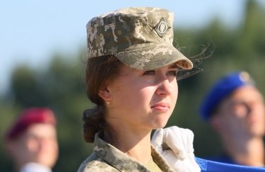 Зеленский подписал закон о добровольном военном учете женщин