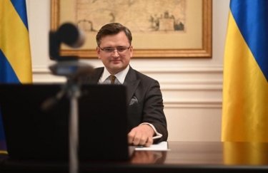 Кулеба после раговора с Блинкеном анонсировал "больше тяжелого вооружения" для Украины