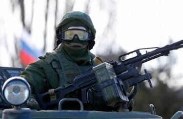 У окупованій Кремінній російські військові обстріляли цивільну автівку: є загиблі
