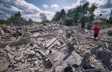 Через ракетний обстріл околиці Краматорська знищено два будинки, є загиблий та поранені (ФОТО, ВІДЕО)