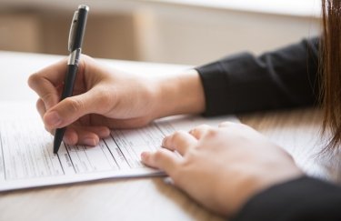 Фото: Freepik Майже третина чиновників "помилялися" у своїх деклараціях: скільки грошей "загубили"