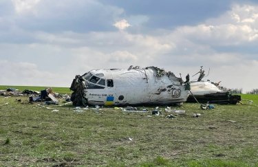 В Запорожской области упал самолет Ан-26